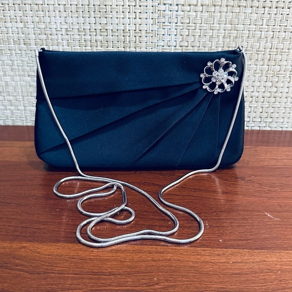 Vintage Handbags - 🌟HP🌟VTG 1990s Black Satin Pleated & Rhinestone Brooch Evening Bag Preston York